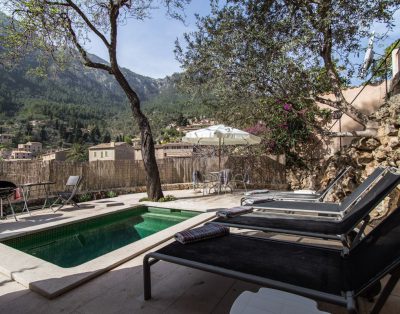 Captivating Mallorcan Villa with pool, close to the beach, in Deia