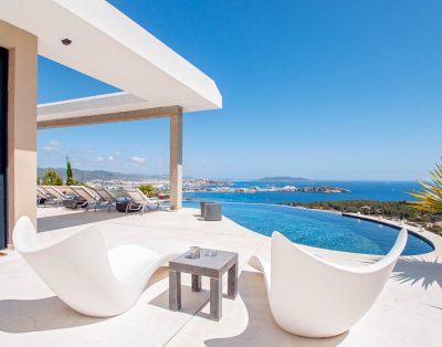 Supreme 4-Bedroom Panoramic Villa, Perched Above Ibiza’s Captivating Landscape 🌟